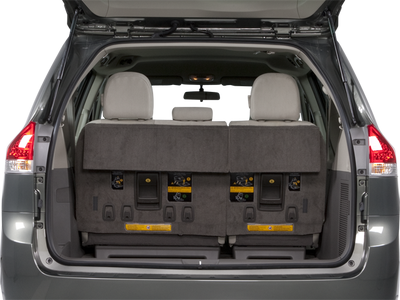 2013 Toyota Sienna LE 8 Passenger