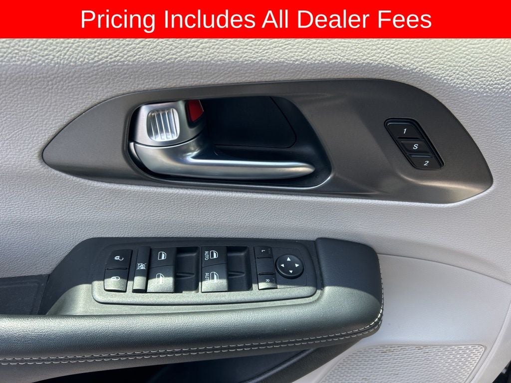 2024 Chrysler Pacifica Touring L