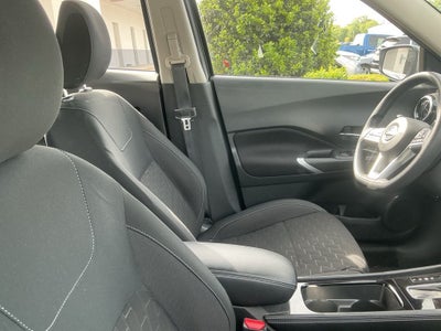 2022 Nissan Kicks SV