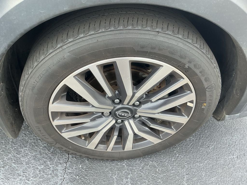 2022 Nissan Kicks SV