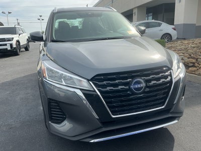 2022 Nissan Kicks SV