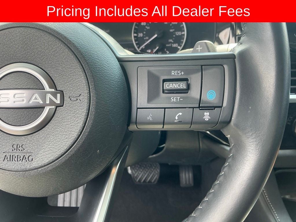 2025 Nissan Pathfinder SV