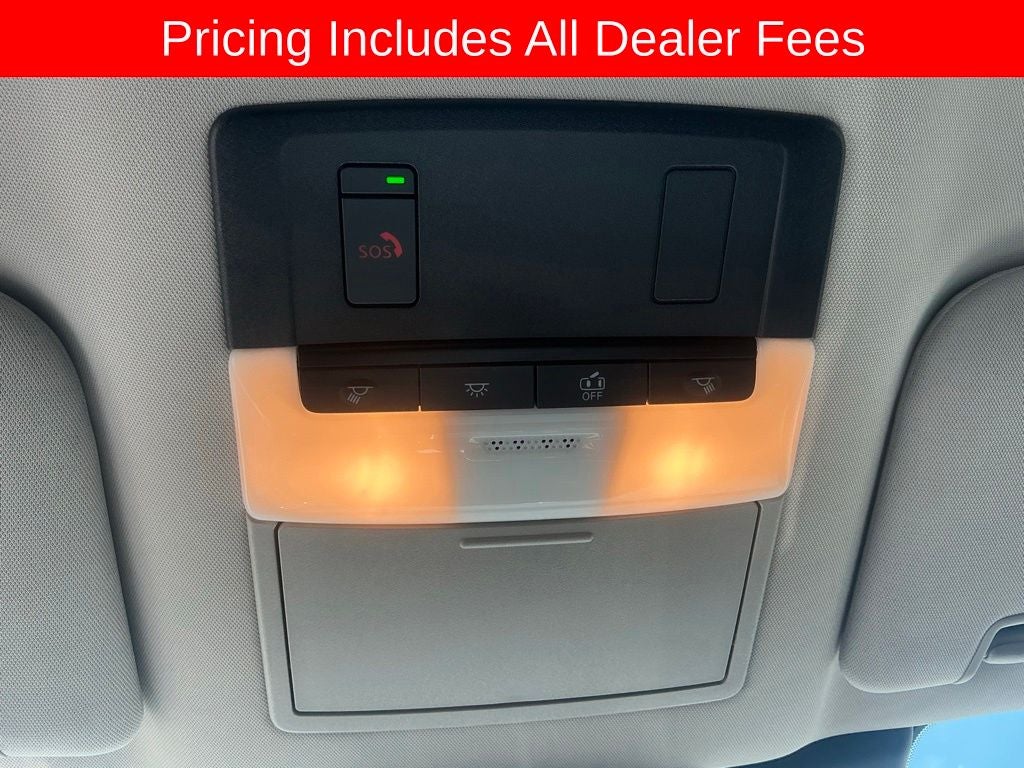 2025 Nissan Pathfinder SV