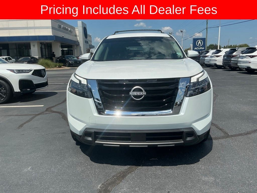 2025 Nissan Pathfinder SV