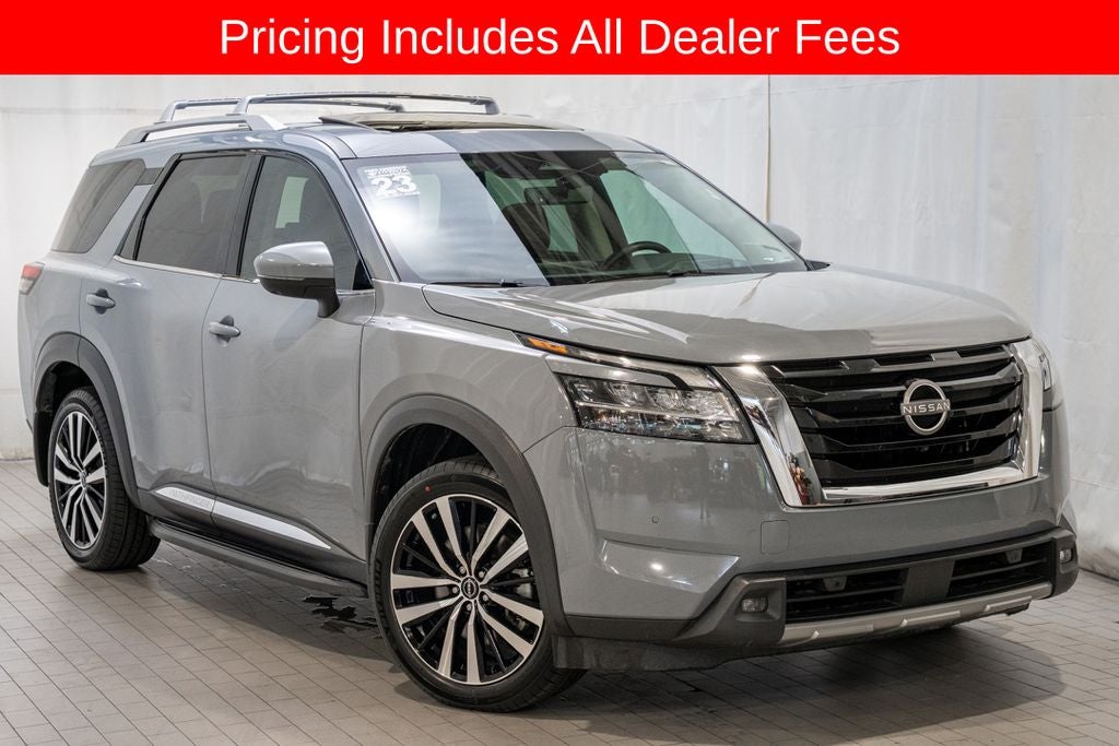 2023 Nissan Pathfinder Platinum 4WD photo