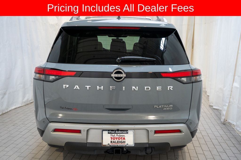 2023 Nissan Pathfinder Platinum