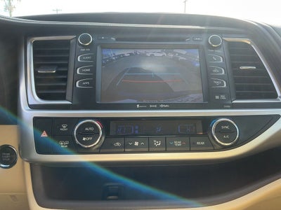 2019 Toyota Highlander SE