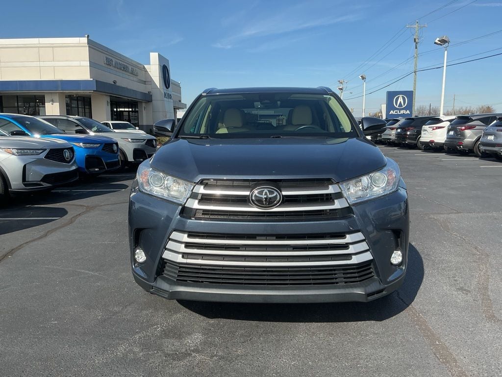 2019 Toyota Highlander SE