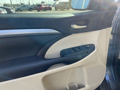 2019 Toyota Highlander SE