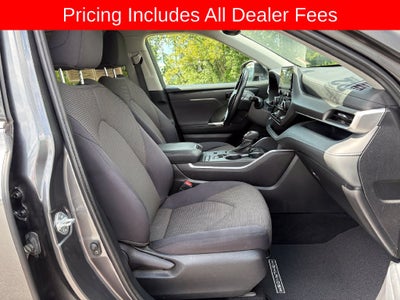 2022 Toyota Highlander LE