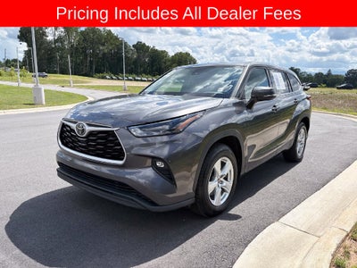 2022 Toyota Highlander LE