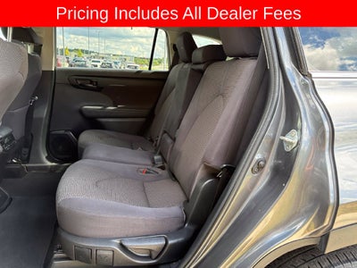 2022 Toyota Highlander LE