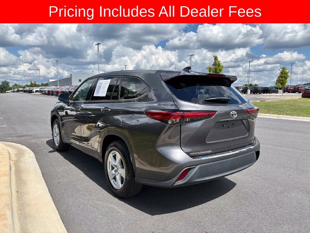 2022 Toyota Highlander LE