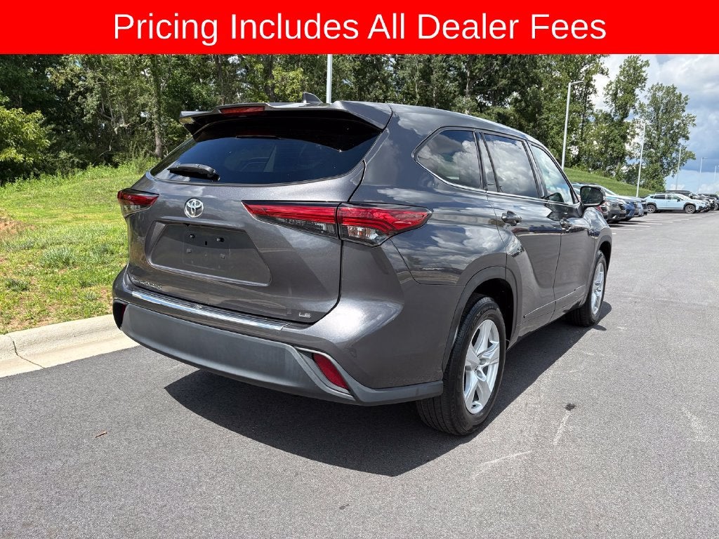 2022 Toyota Highlander LE