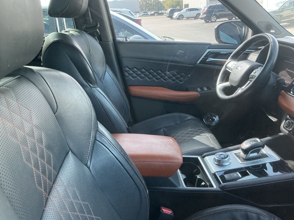 2022 Mitsubishi Outlander SEL