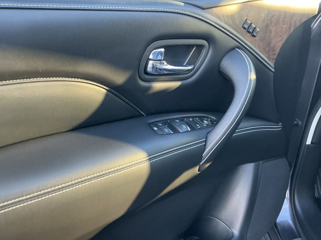 2022 INFINITI QX80 Premium Select