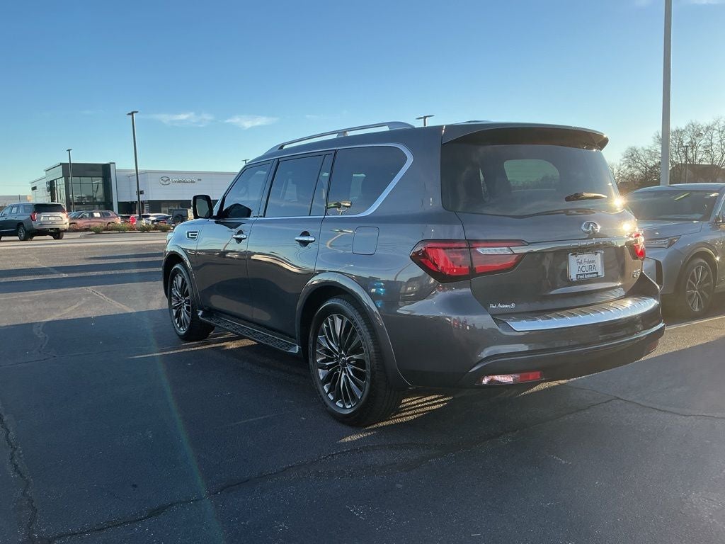 2022 INFINITI QX80 Premium Select