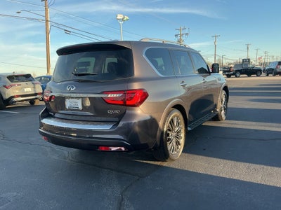 2022 INFINITI QX80 Premium Select