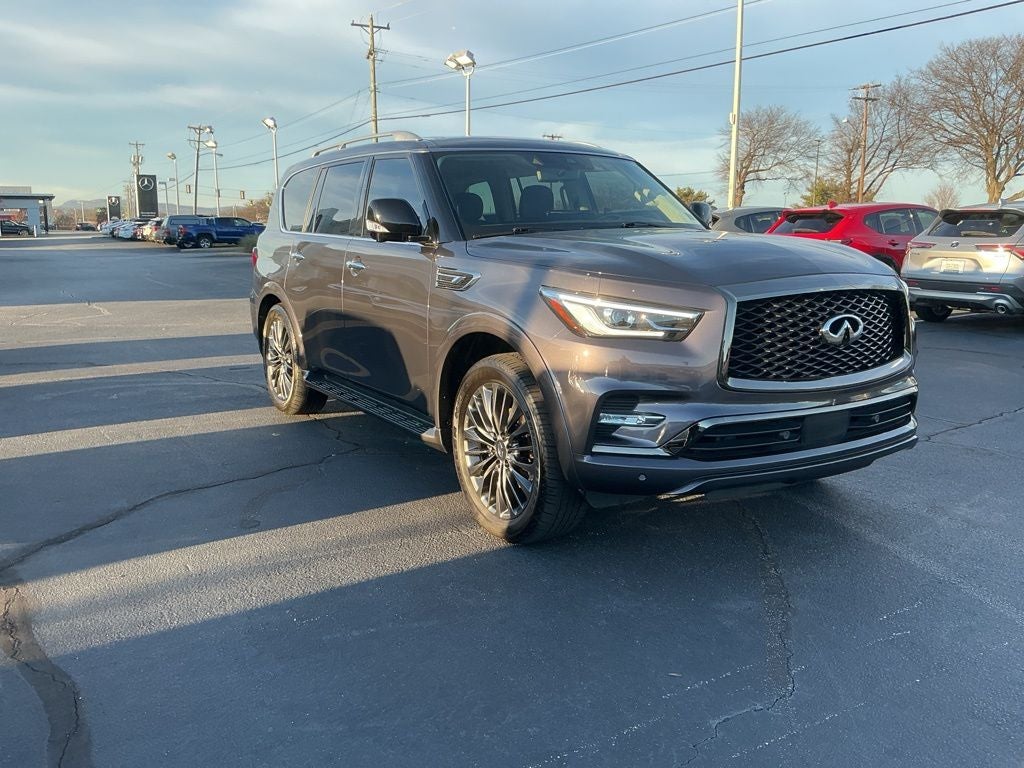 2022 INFINITI QX80 Premium Select