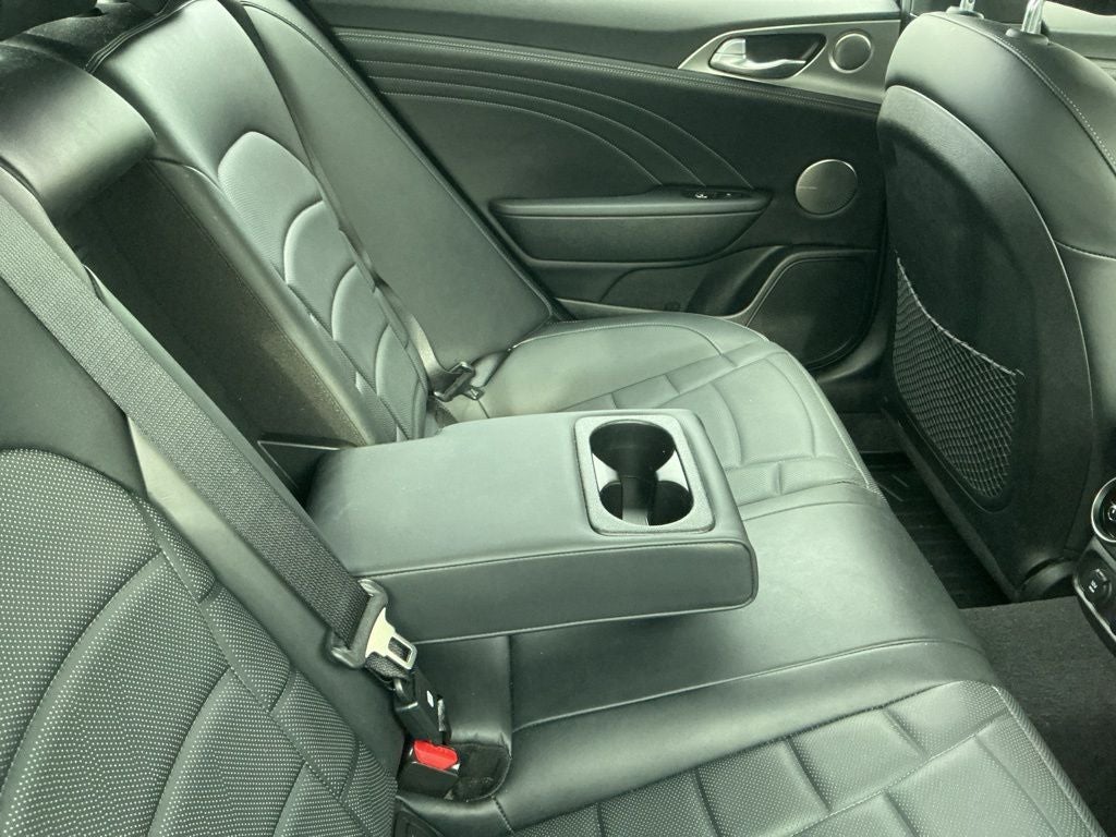 2023 Kia Stinger GT2