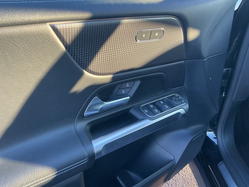 2022 Mercedes-Benz GLB GLB 250