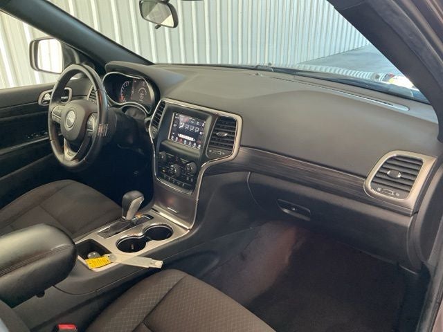 2019 Jeep Grand Cherokee Laredo E