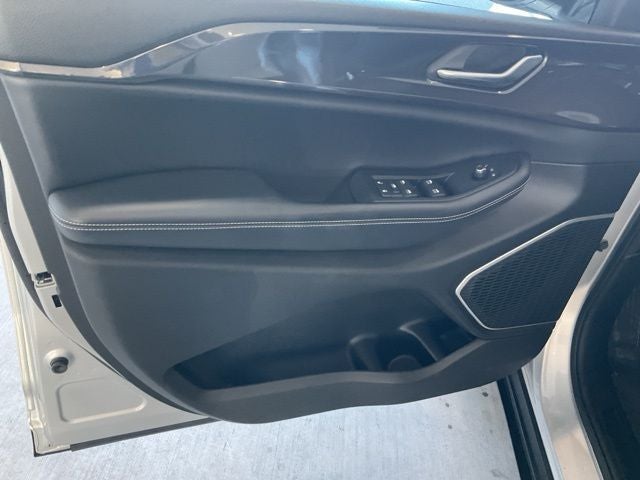 2022 Jeep Grand Cherokee L Altitude