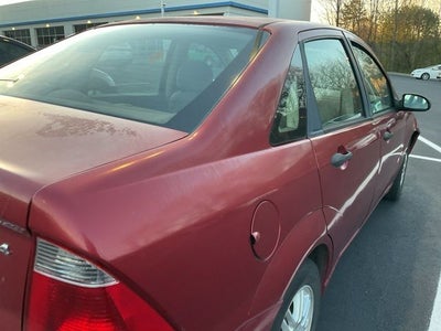2005 Ford Focus ZX4