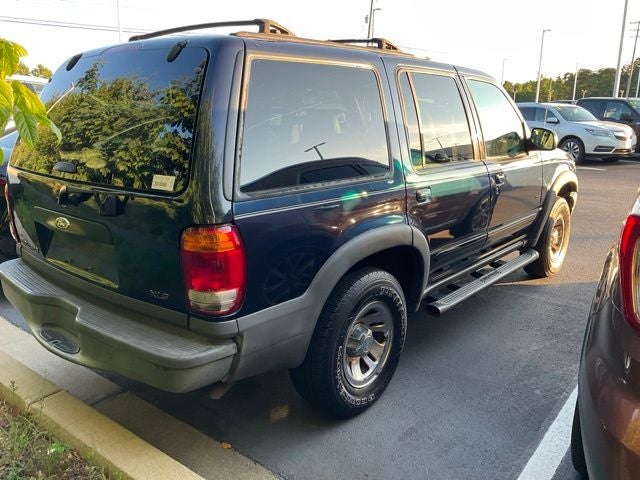 2000 Ford Explorer XLS