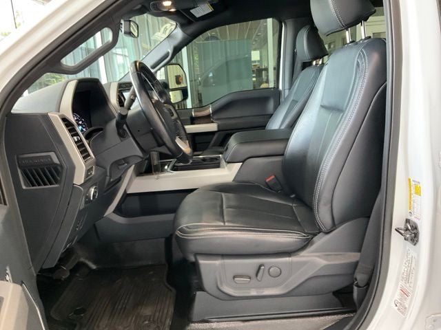 2022 Ford F-350SD Lariat