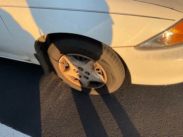 2001 Chevrolet Cavalier Base