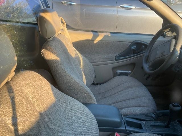 2001 Chevrolet Cavalier Base