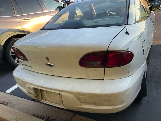 2001 Chevrolet Cavalier Base
