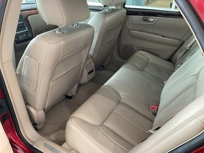 2010 Cadillac DTS Base