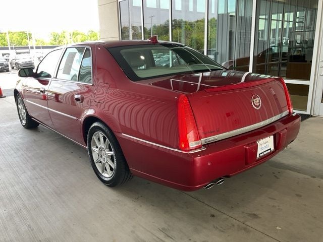 2010 Cadillac DTS Base