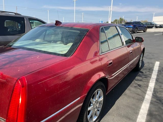 2010 Cadillac DTS Base