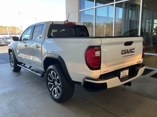 2024 GMC Canyon AT4