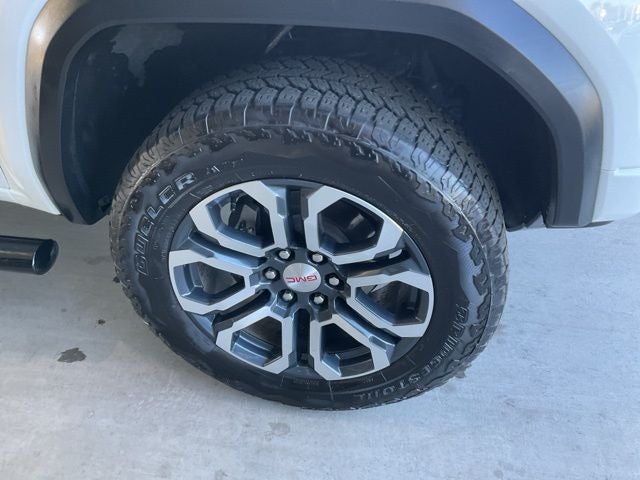2024 GMC Canyon AT4