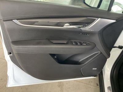 2024 Cadillac XT6 Sport