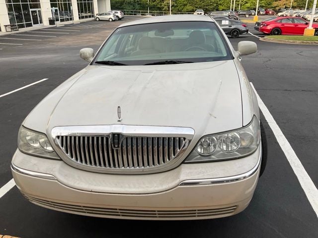 2005 Lincoln Town Car Signature