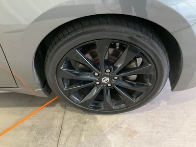 2017 Nissan Maxima SR