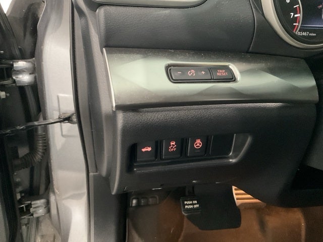 2017 Nissan Maxima SR