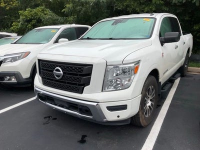2021 Nissan Titan SV