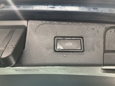 2022 Volkswagen Atlas 3.6L V6 SEL R-Line