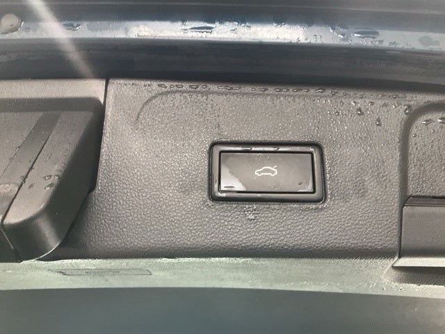 2022 Volkswagen Atlas 3.6L V6 SEL R-Line