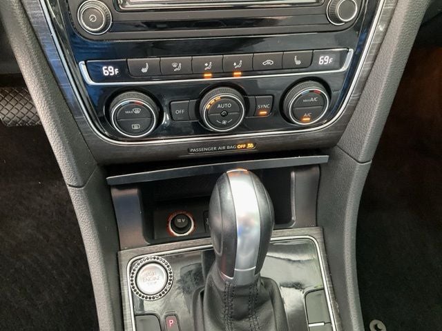 2018 Volkswagen Passat 2.0T SE