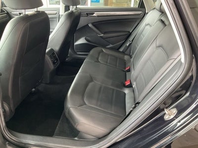 2018 Volkswagen Passat 2.0T SE