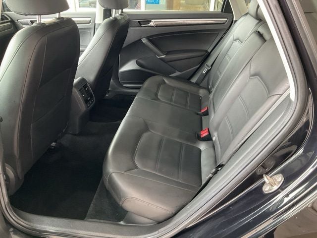 2018 Volkswagen Passat 2.0T SE