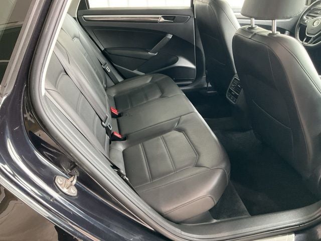 2018 Volkswagen Passat 2.0T SE