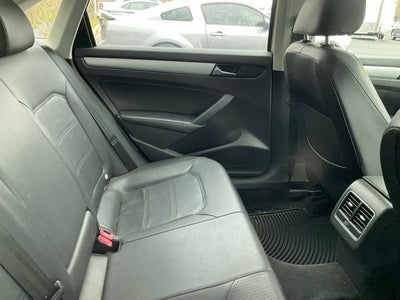 2013 Volkswagen Passat 2.5 SE